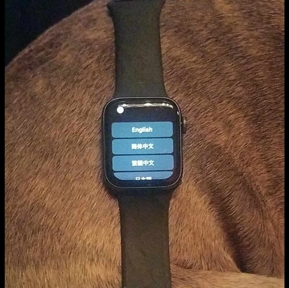 Apple watch series 5 - Picture 2 of 2